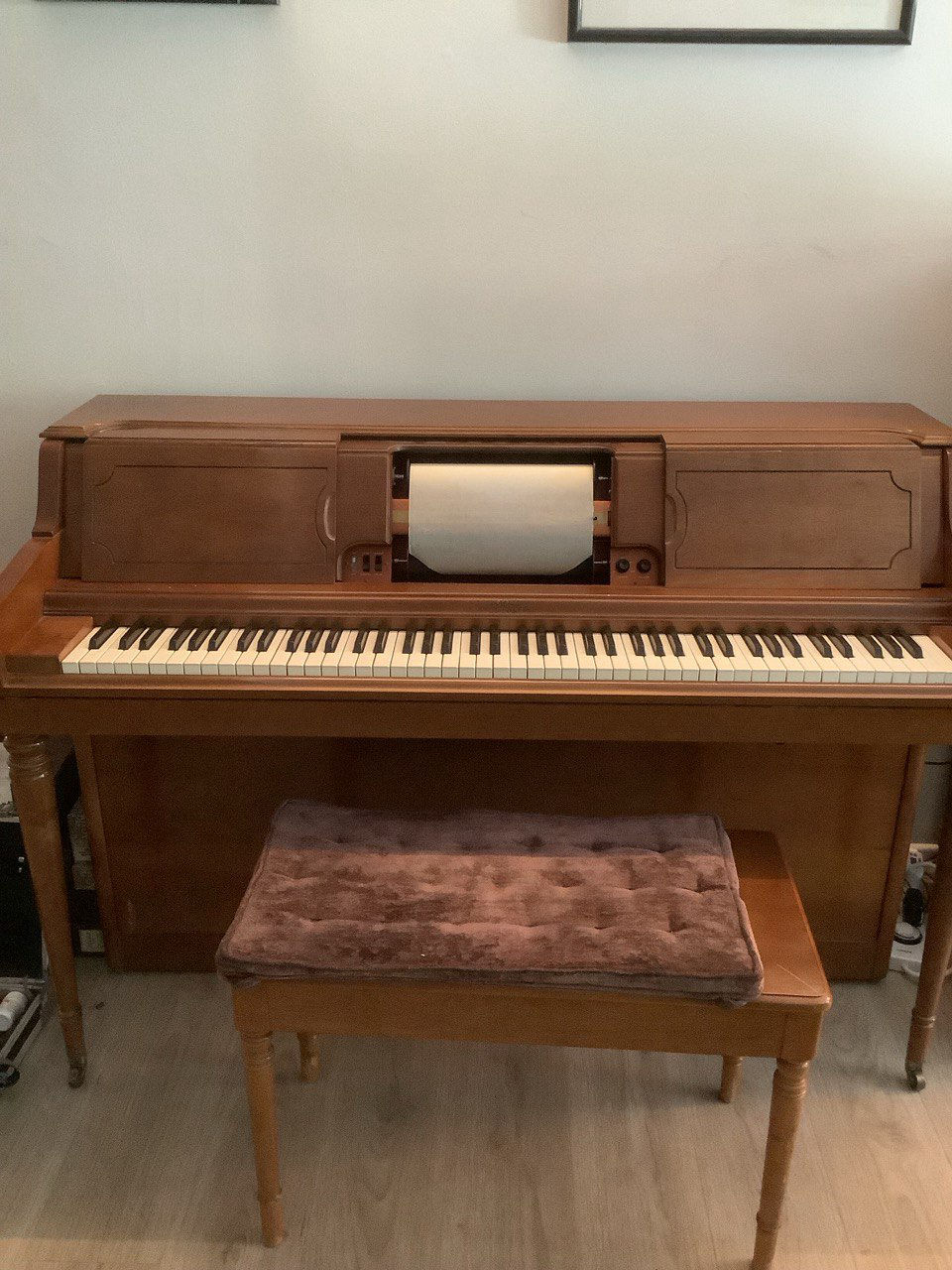 old_piano_Los Angeles Dolce Piano_Eram Hoorbod